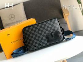 Picture of LV Mens Bags _SKUfw98602660fw